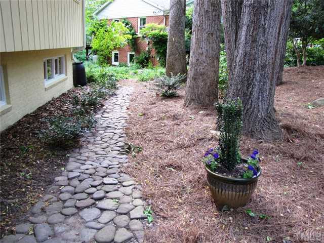 3411 Noel Court Raleigh, NC 27607 - Photo 24 of 25 Photo 24