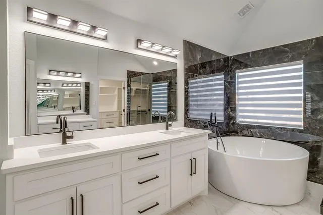 a view of walk in closet