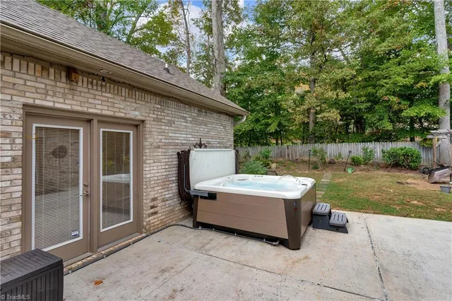 $474,900 | 5016 Meadow Hill Court, Winston-Salem, NC 27106