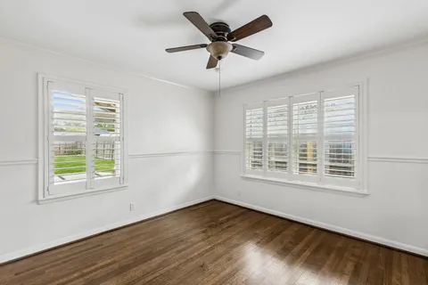 $535,000 | 2038 Viking Drive, Houston, TX 77018