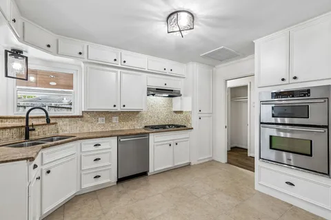 $535,000 | 2038 Viking Drive, Houston, TX 77018