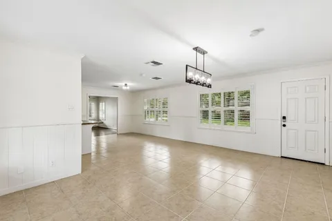 $535,000 | 2038 Viking Drive, Houston, TX 77018