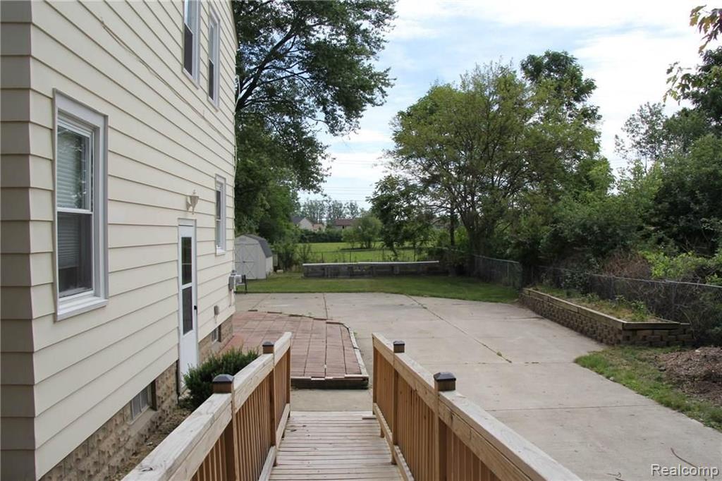6259 Denton Road Belleville, MI 48111 - Photo 22 of 29