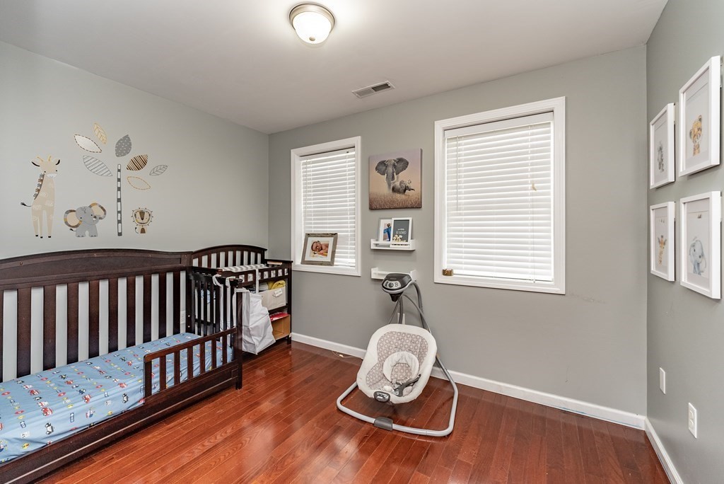 16 Hickox Street Springfield, MA 01104 - Photo 18 of 40