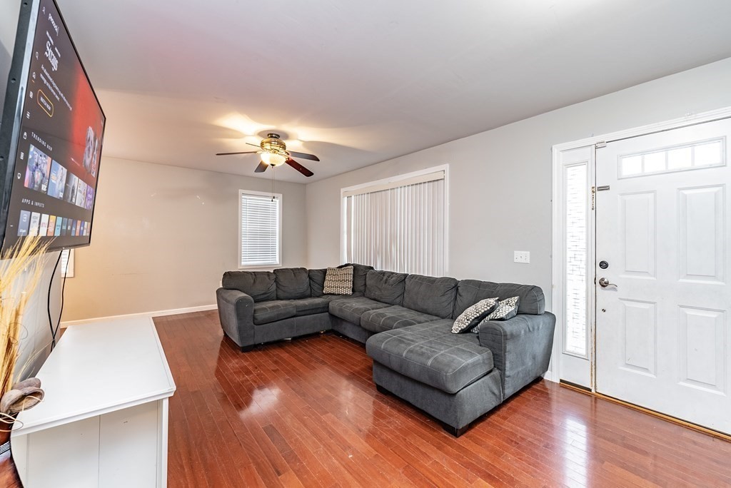 16 Hickox Street Springfield, MA 01104 - Photo 6 of 40