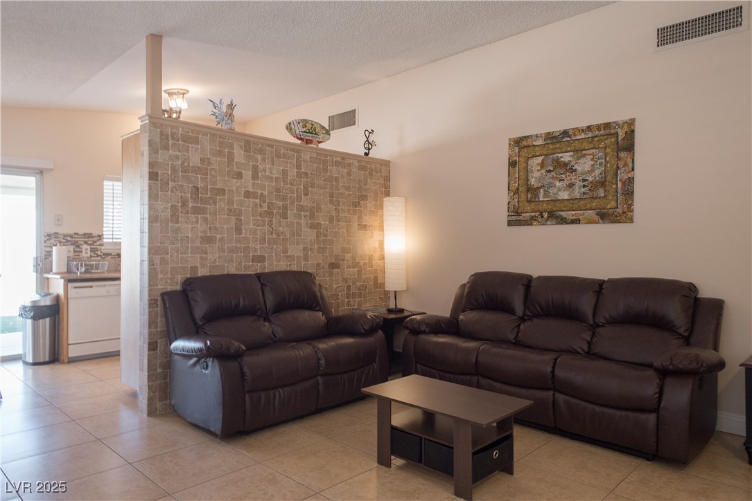 7250 Hardtack Circle Las Vegas, NV 89119 - Photo 13 of 37