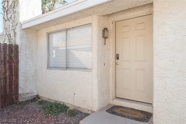 $3,195 | 7250 Hardtack Circle, Las Vegas, NV 89119