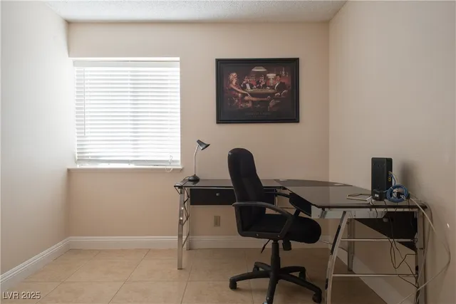 $3,195 | 7250 Hardtack Circle, Las Vegas, NV 89119