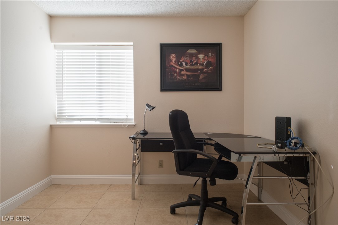 7250 Hardtack Circle Las Vegas, NV 89119 - Photo 29 of 37