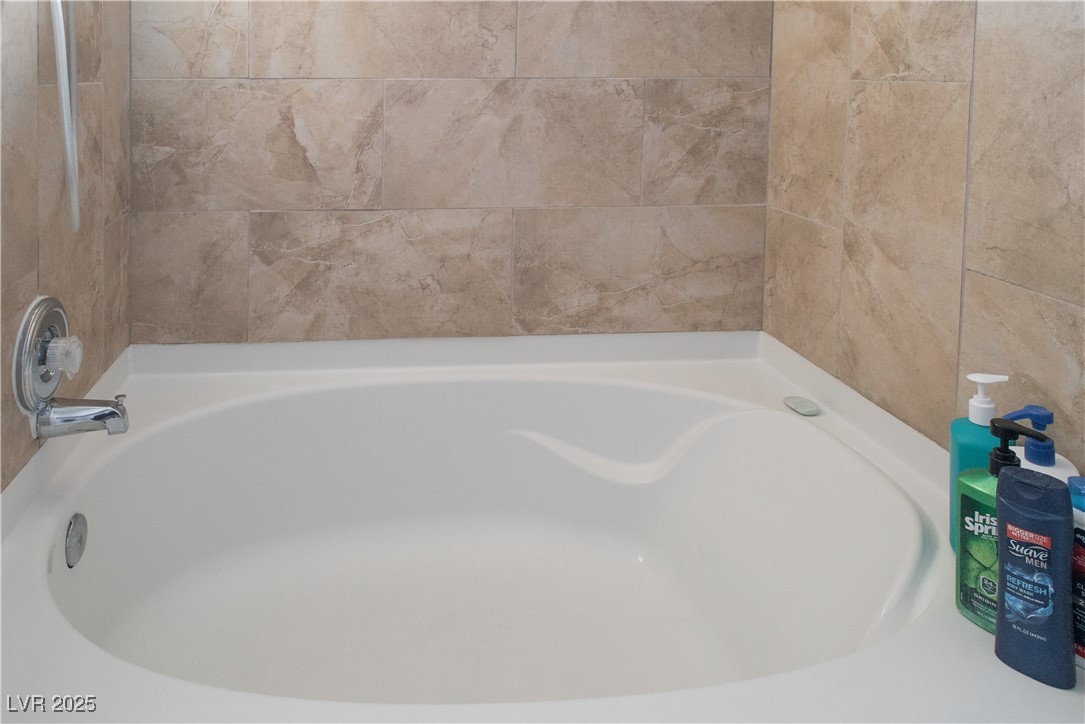 7250 Hardtack Circle Las Vegas, NV 89119 - Photo 7 of 37