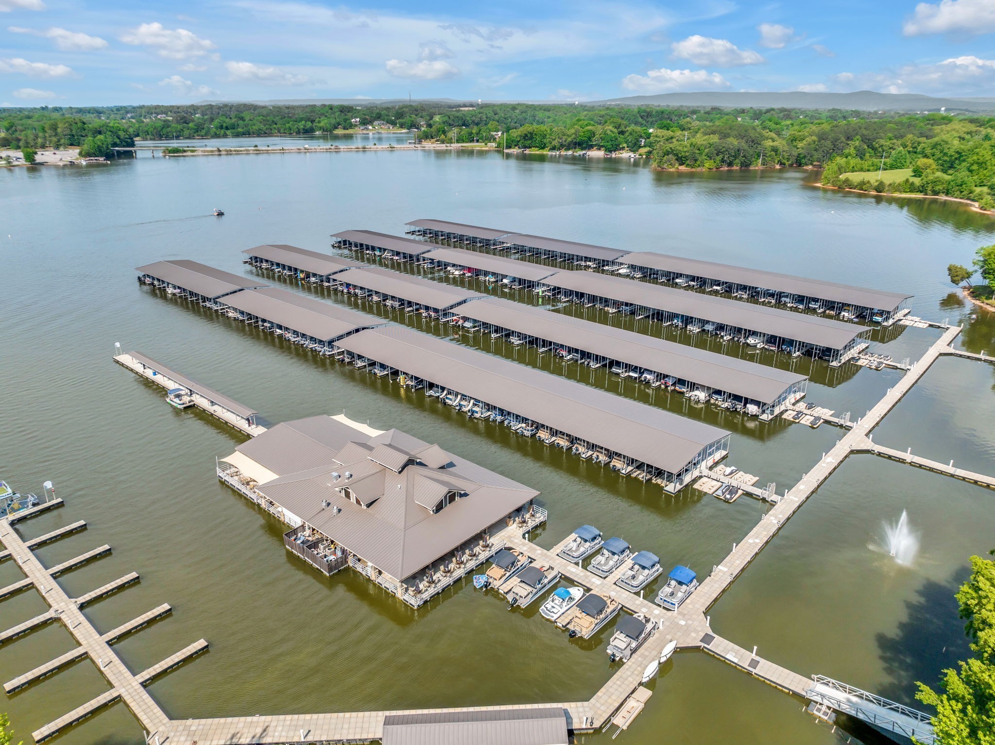 154 Barefoot Way Winchester, TN 37398 - Photo 95 of 98