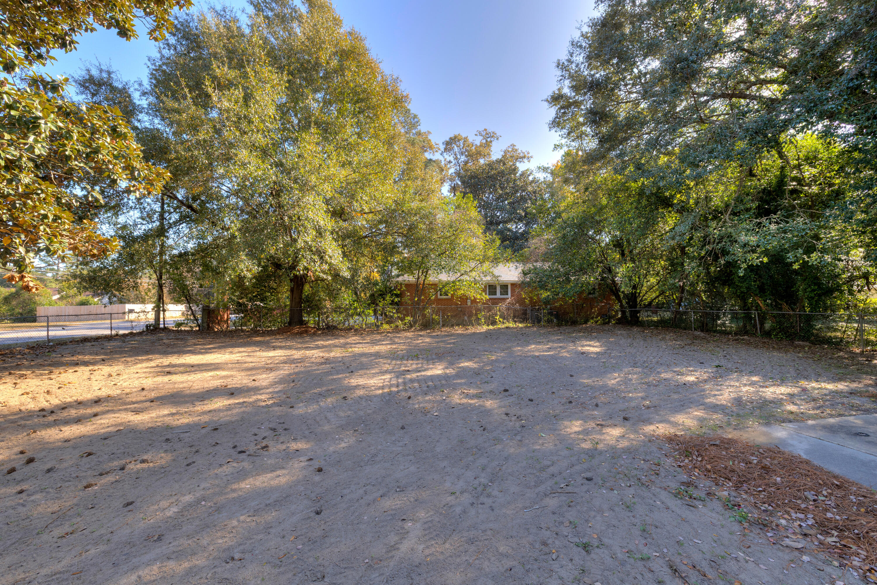402 Adams Avenue Sumter, SC 29150 - Photo 6 of 38