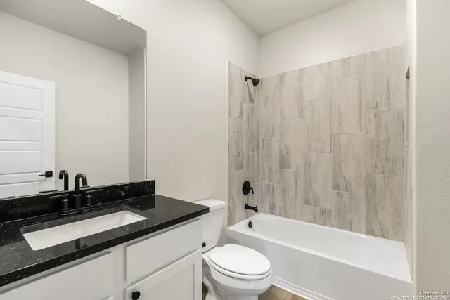 $355,900 | 6311 Monk Landing, Converse, TX 78109