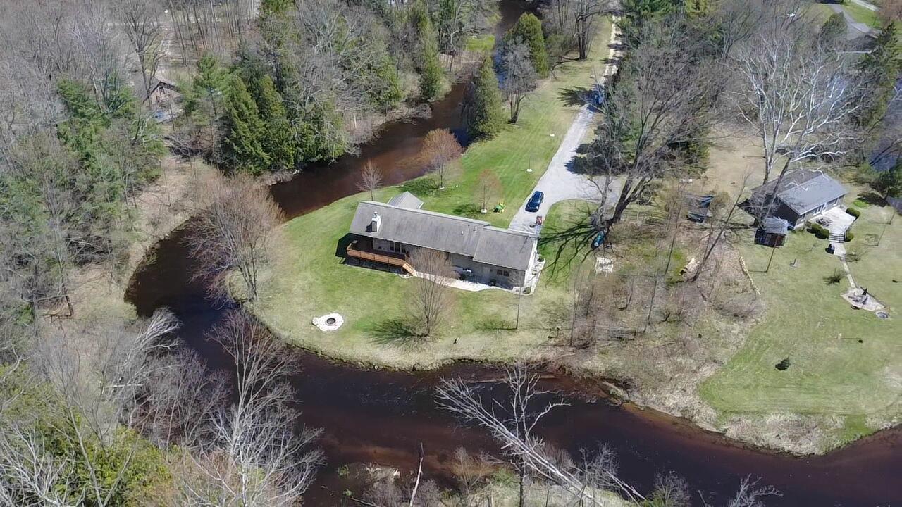 6425 South Taylor Road Branch, MI 49402 - Photo 11 of 62 2025-05-04-14-08-32-330