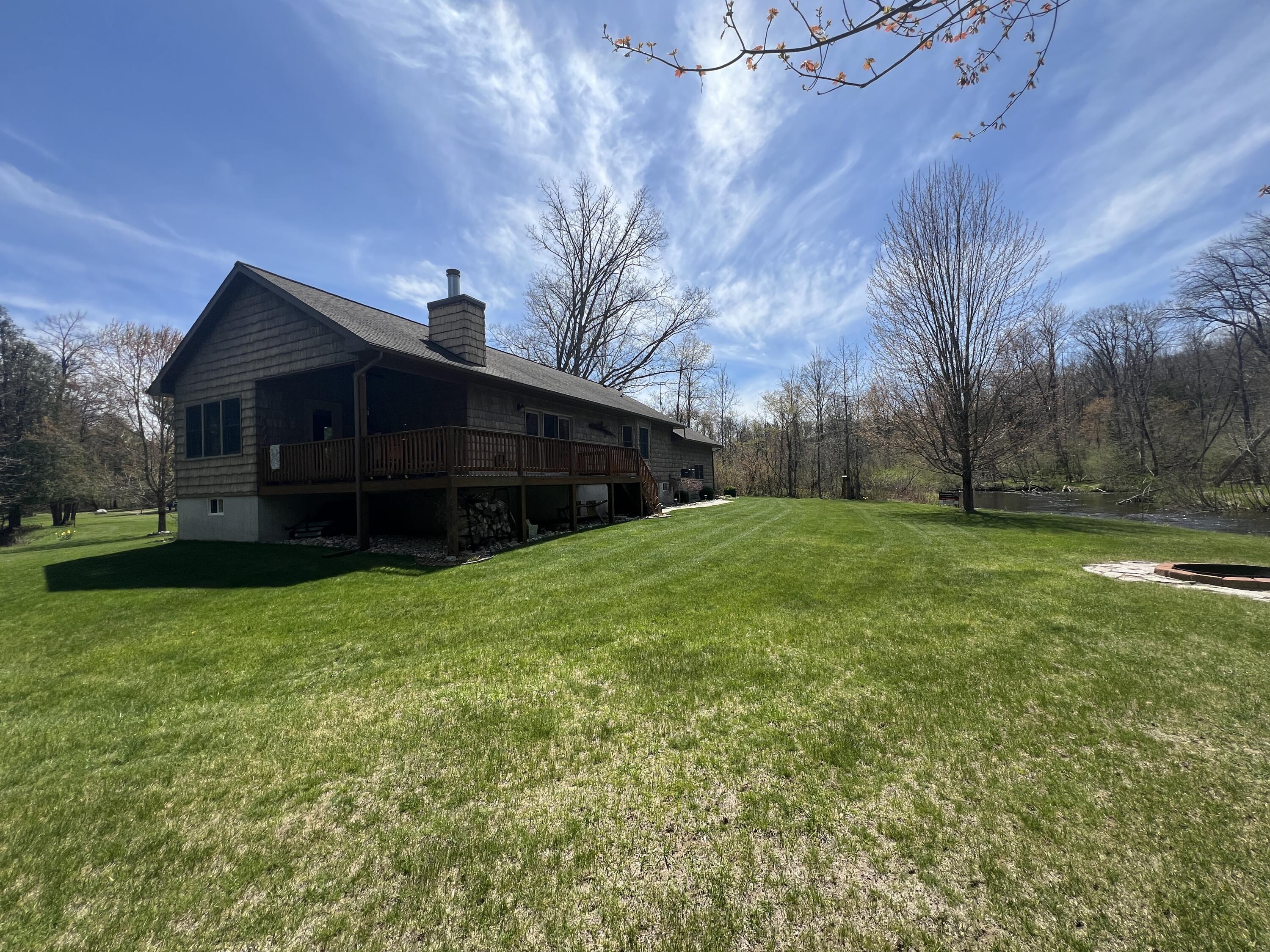 6425 South Taylor Road Branch, MI 49402 - Photo 16 of 62 IMG_5798 2