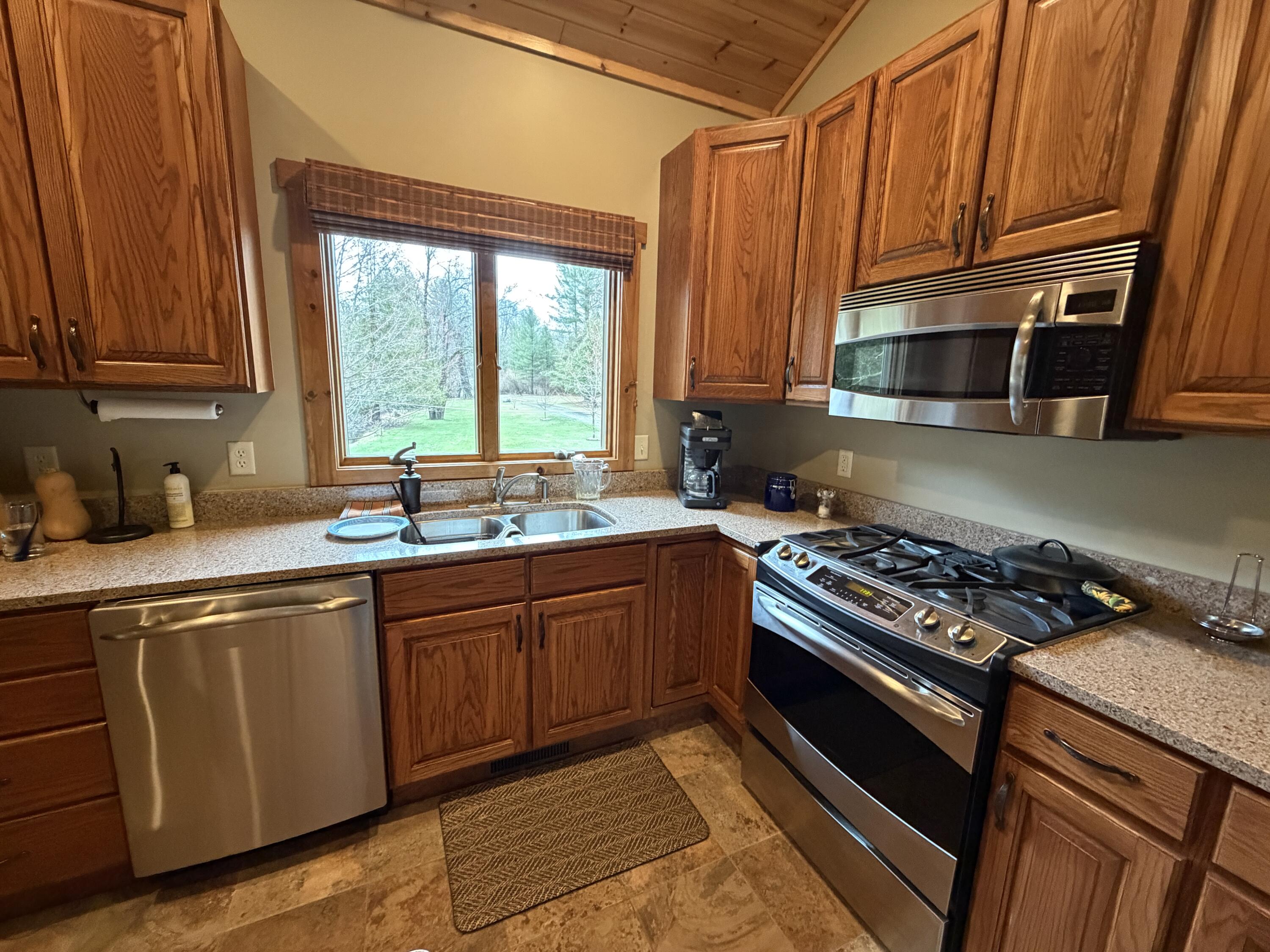 6425 South Taylor Road Branch, MI 49402 - Photo 31 of 67 IMG_3386