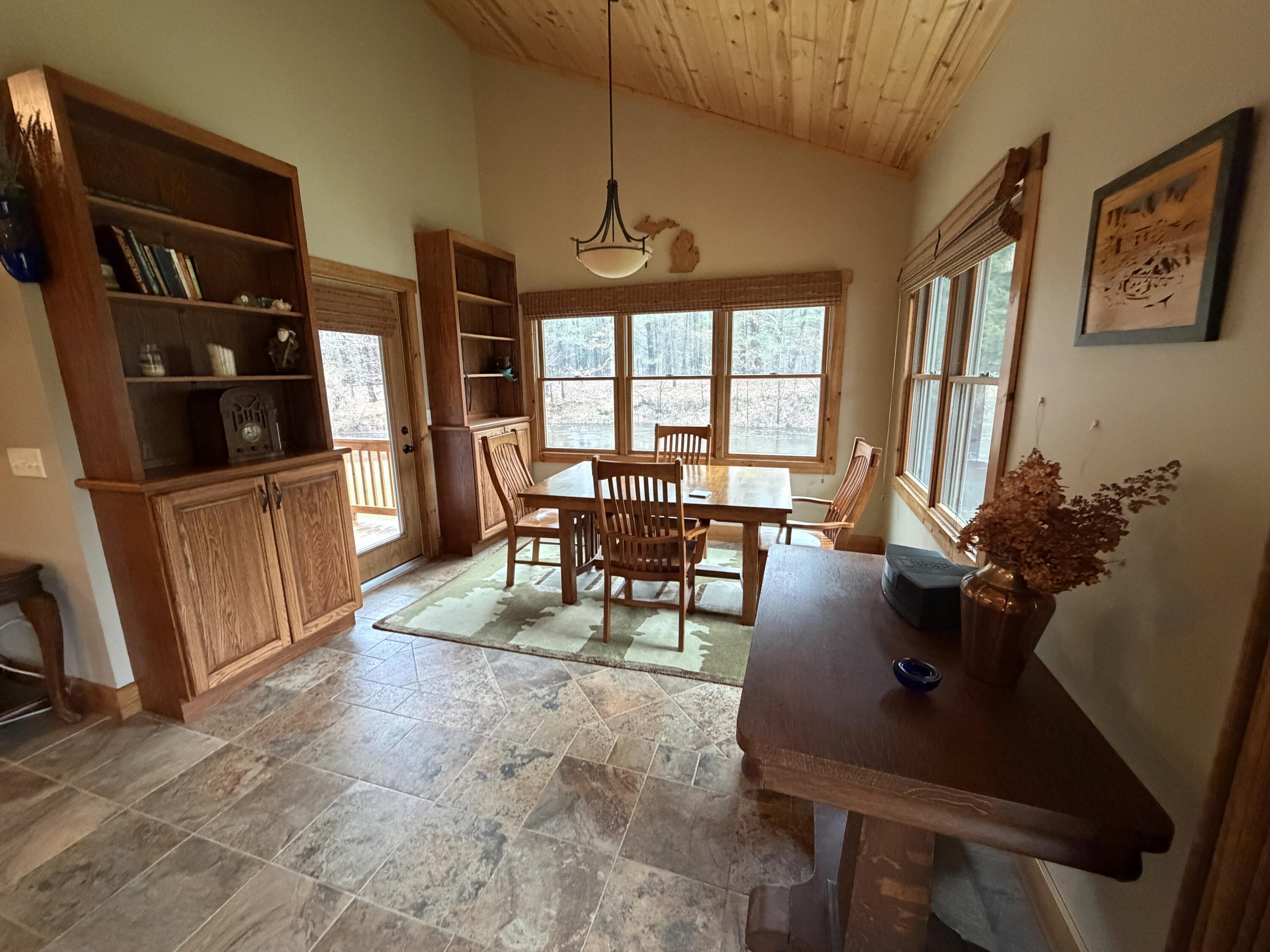 6425 South Taylor Road Branch, MI 49402 - Photo 32 of 67 IMG_3369