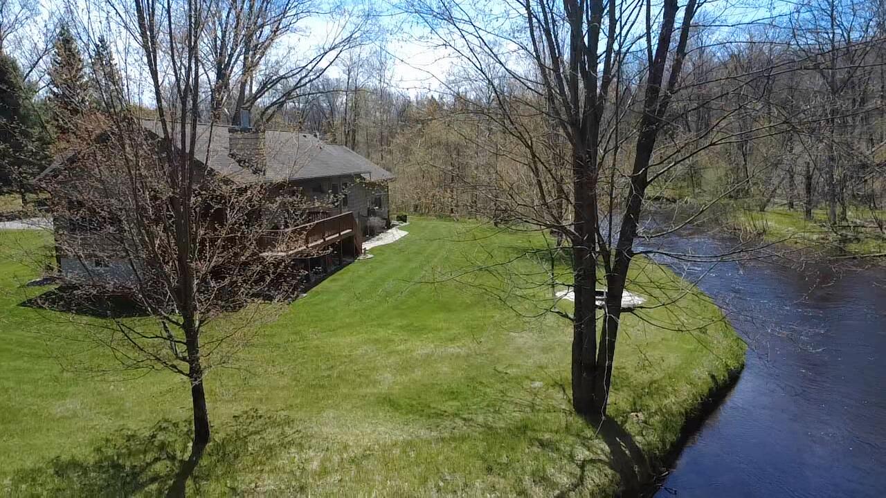 6425 South Taylor Road Branch, MI 49402 - Photo 8 of 67 2025-05-04-14-01-16-331