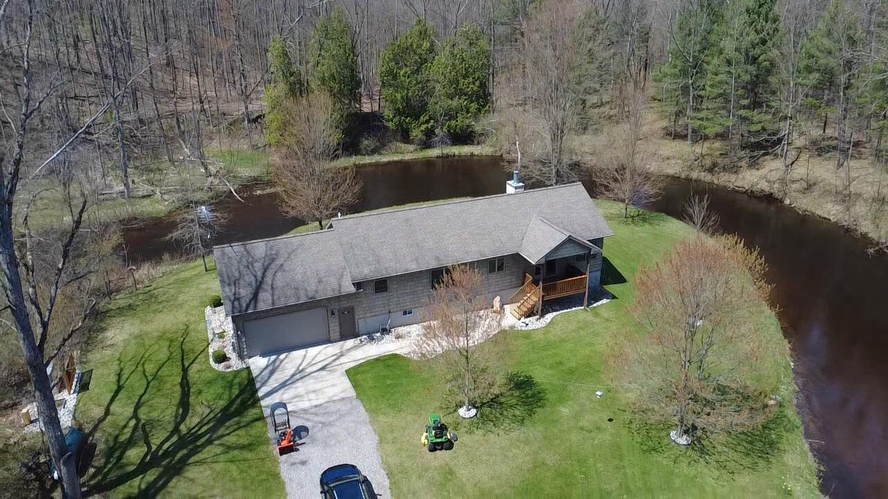 6425 South Taylor Road Branch, MI 49402 - Photo 9 of 67 2025-05-04-14-06-57-913