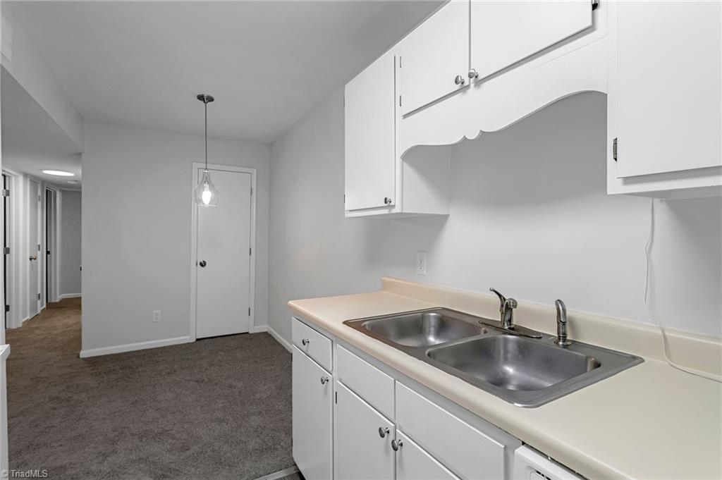 5619 Hornaday Road, Unit D Greensboro, NC 27409 - Photo 18 of 30