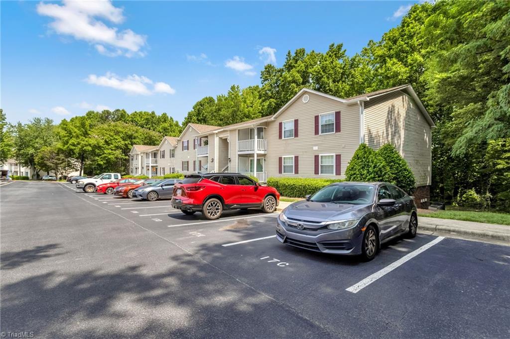 5619 Hornaday Road, Unit D Greensboro, NC 27409 - Photo 3 of 30