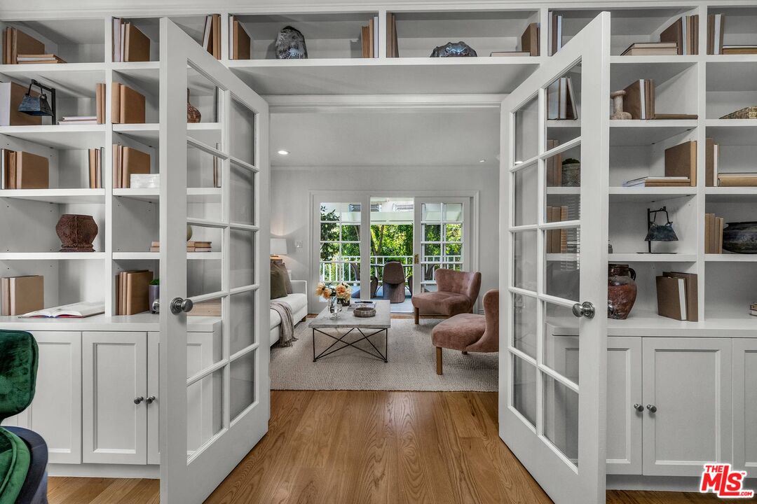 415 North Bonhill Road Los Angeles, CA 90049 - Photo 8 of 45 Gallery Image 8