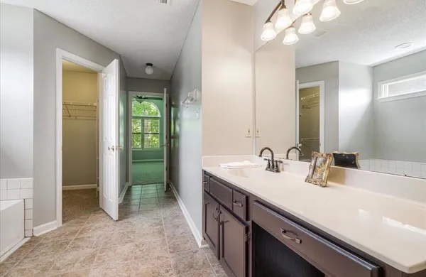 $2,500 | 772 Breeze Way, Cordova, TN 38018