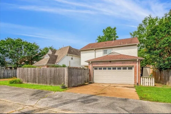 $2,500 | 772 Breeze Way, Cordova, TN 38018