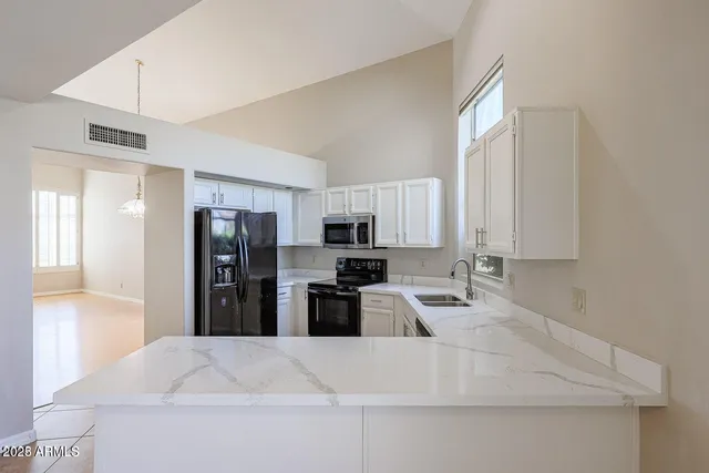 $2,600 | 14578 North 90th Lane, Peoria, AZ 85381