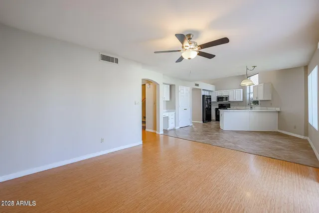 $2,600 | 14578 North 90th Lane, Peoria, AZ 85381