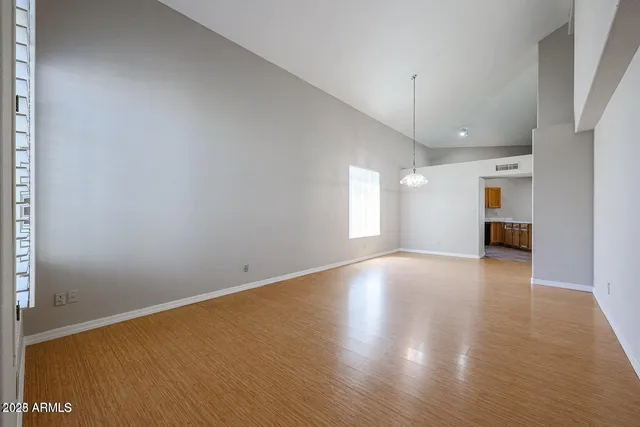 $2,600 | 14578 North 90th Lane, Peoria, AZ 85381