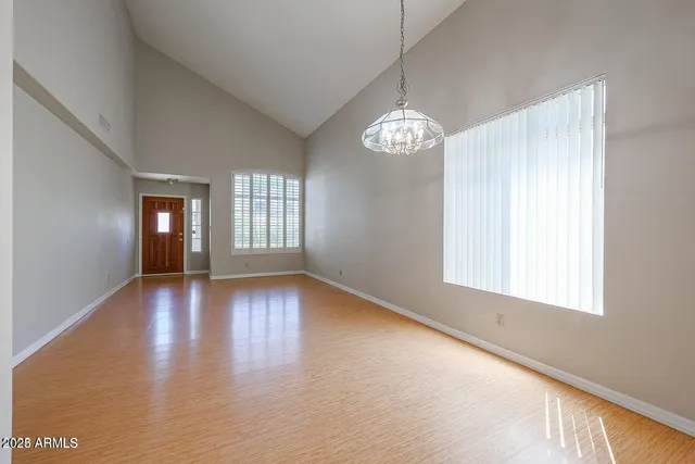 $2,600 | 14578 North 90th Lane, Peoria, AZ 85381