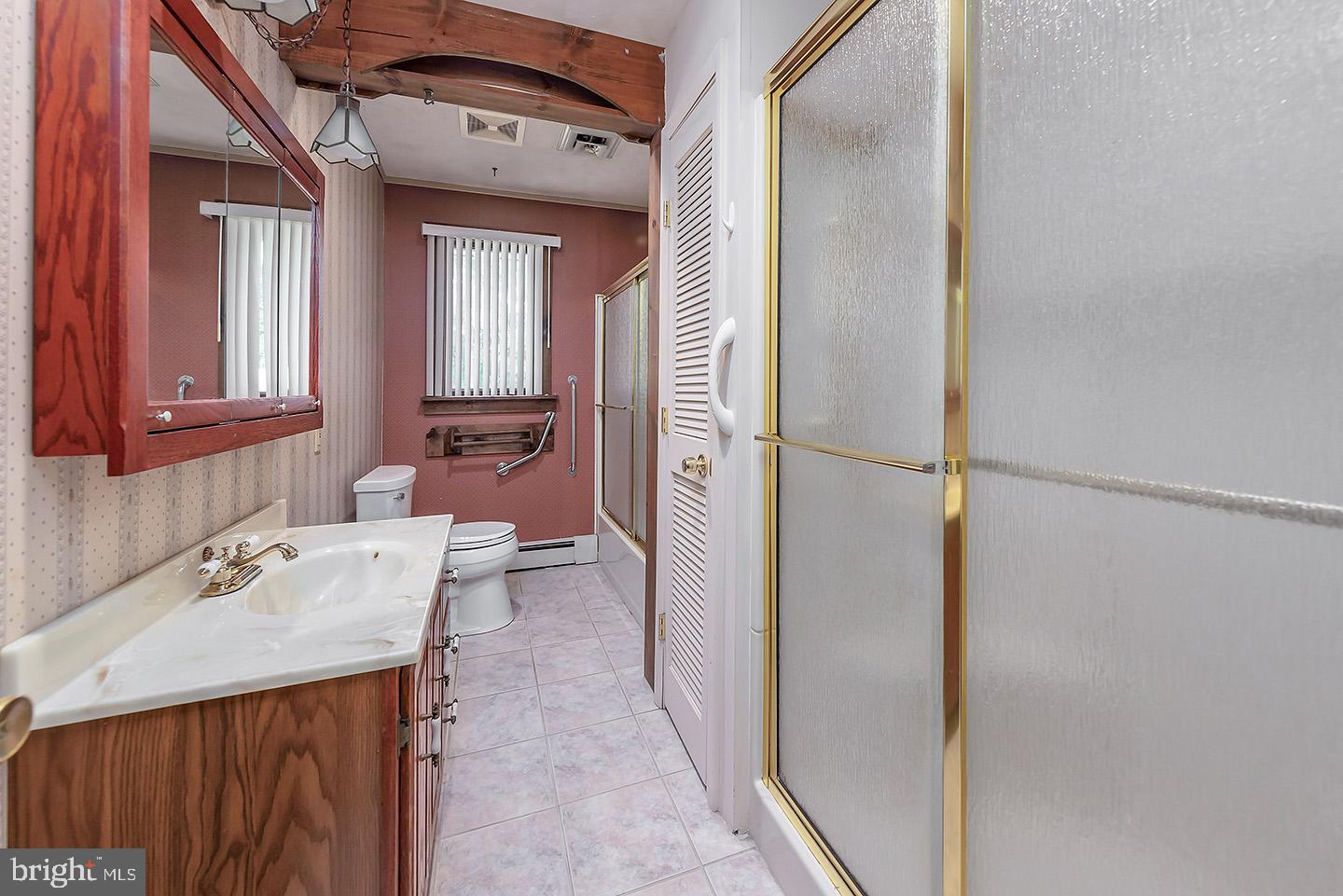 118 Branch Road Sewell, NJ 08080 - Photo 11 of 25 Gallery Image 11