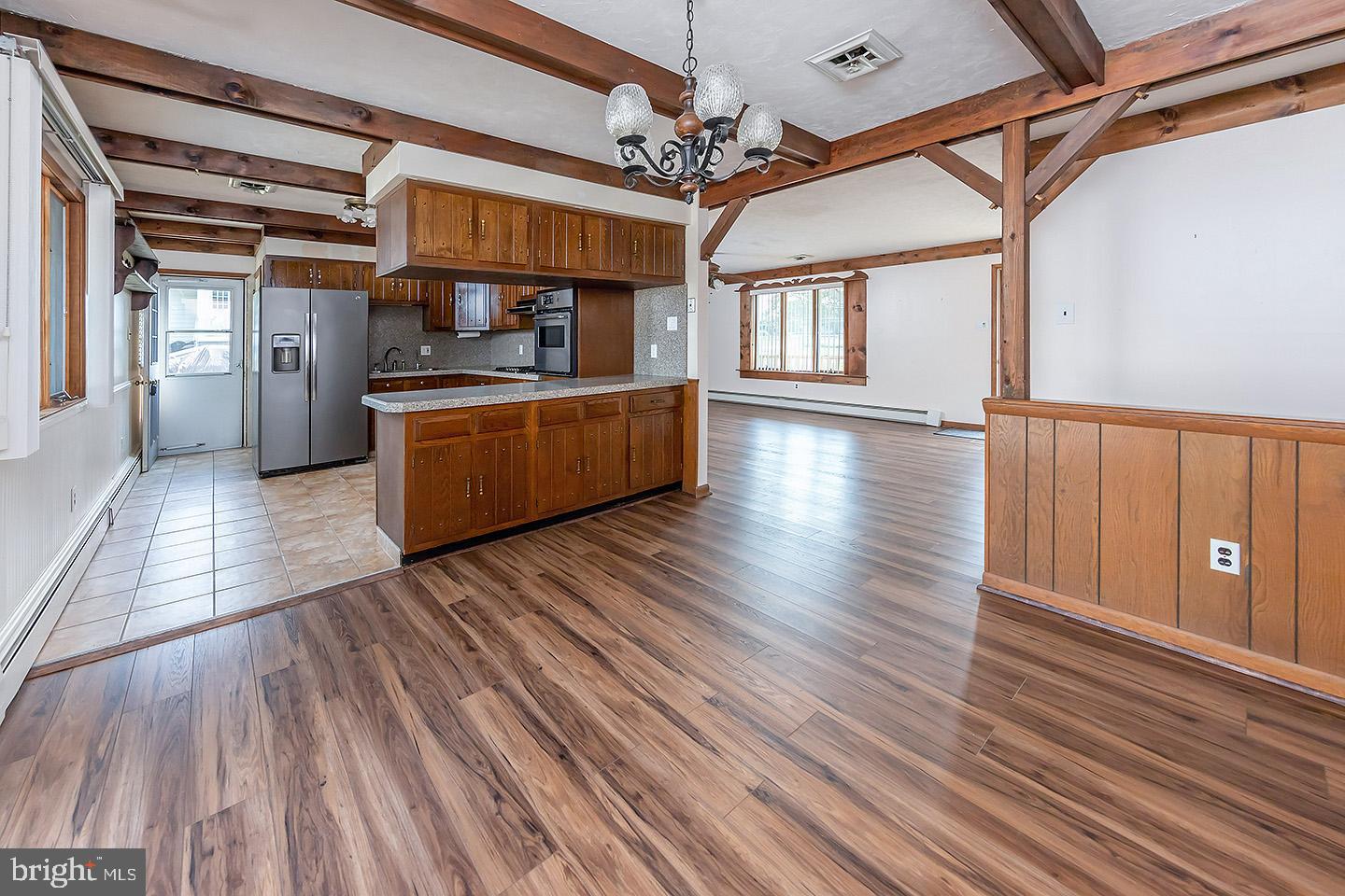 118 Branch Road Sewell, NJ 08080 - Photo 6 of 25 Gallery Image 6