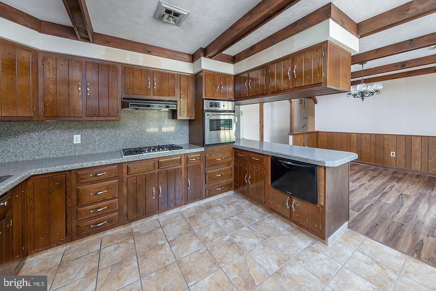 118 Branch Road Sewell, NJ 08080 - Photo 9 of 25 Gallery Image 9