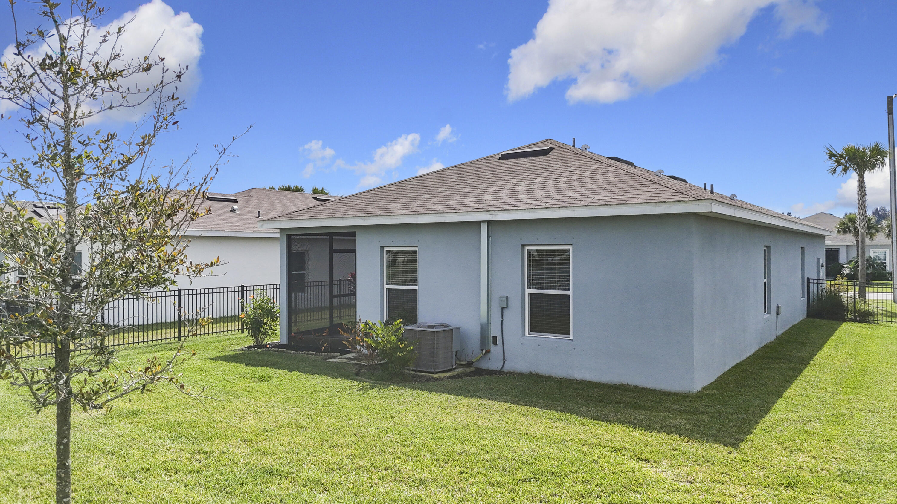 214 Raspberry Road Fort Pierce, FL 34981 - Photo 23 of 31 Photo