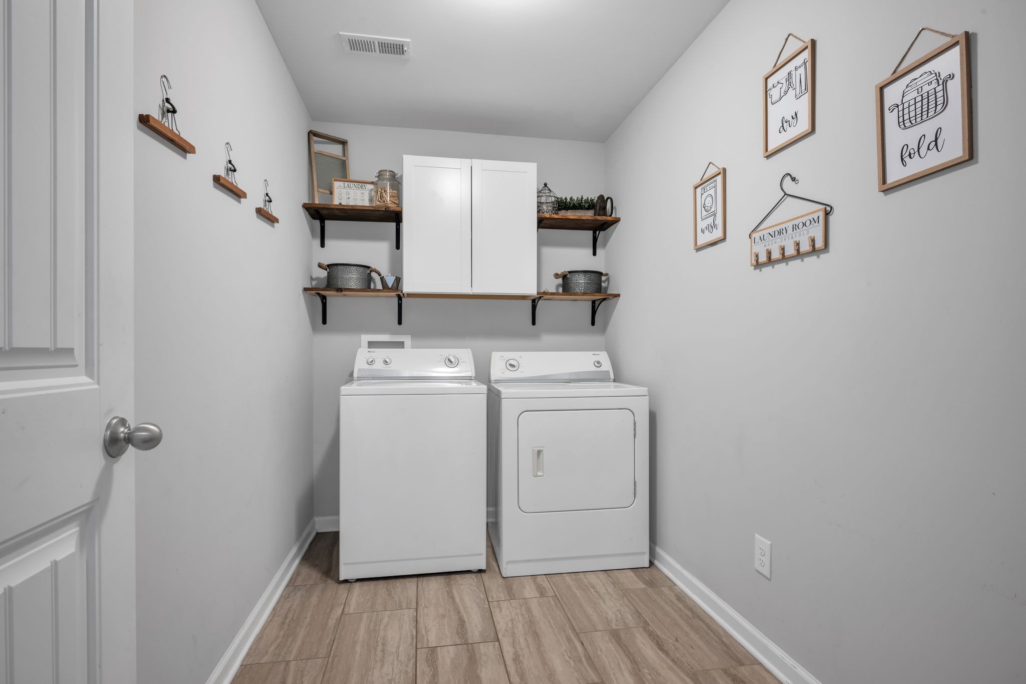 2089 Cedar Hill Road White Bluff, TN 37187 - Photo 17 of 44 Gallery Image 17