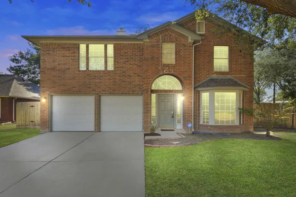 $339,900 | 4911 Silver Fox Drive, Houston, TX 77066