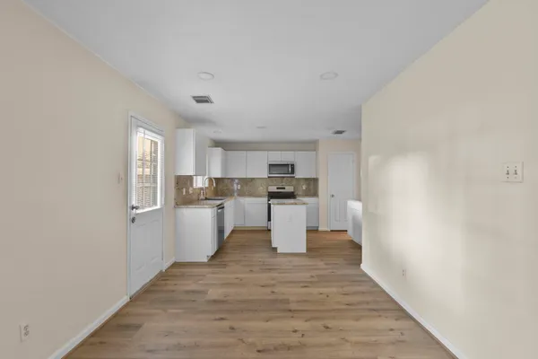 $339,900 | 4911 Silver Fox Drive, Houston, TX 77066