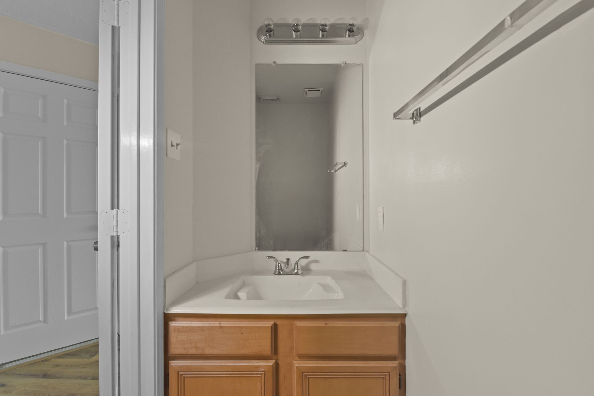 4911 Silver Fox Drive Houston, TX 77066 - Photo 16 of 33 a bathroom with a sink and vanity