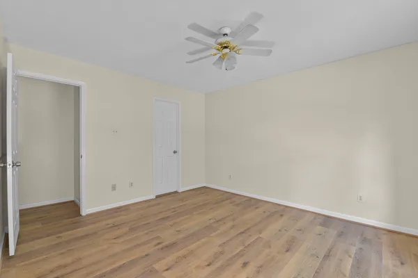 $339,900 | 4911 Silver Fox Drive, Houston, TX 77066