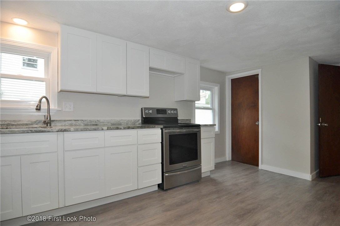 629 Knotty Oak Road Coventry, RI 02816 - Photo 5 of 20 Gallery Image 5