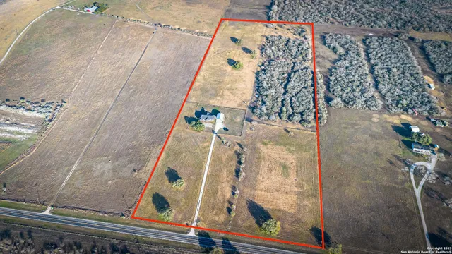 $699,000 | 3417 Farm To Market Road 888, Beeville, TX 78102