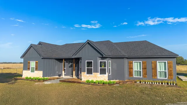 $699,000 | 3417 Farm To Market Road 888, Beeville, TX 78102