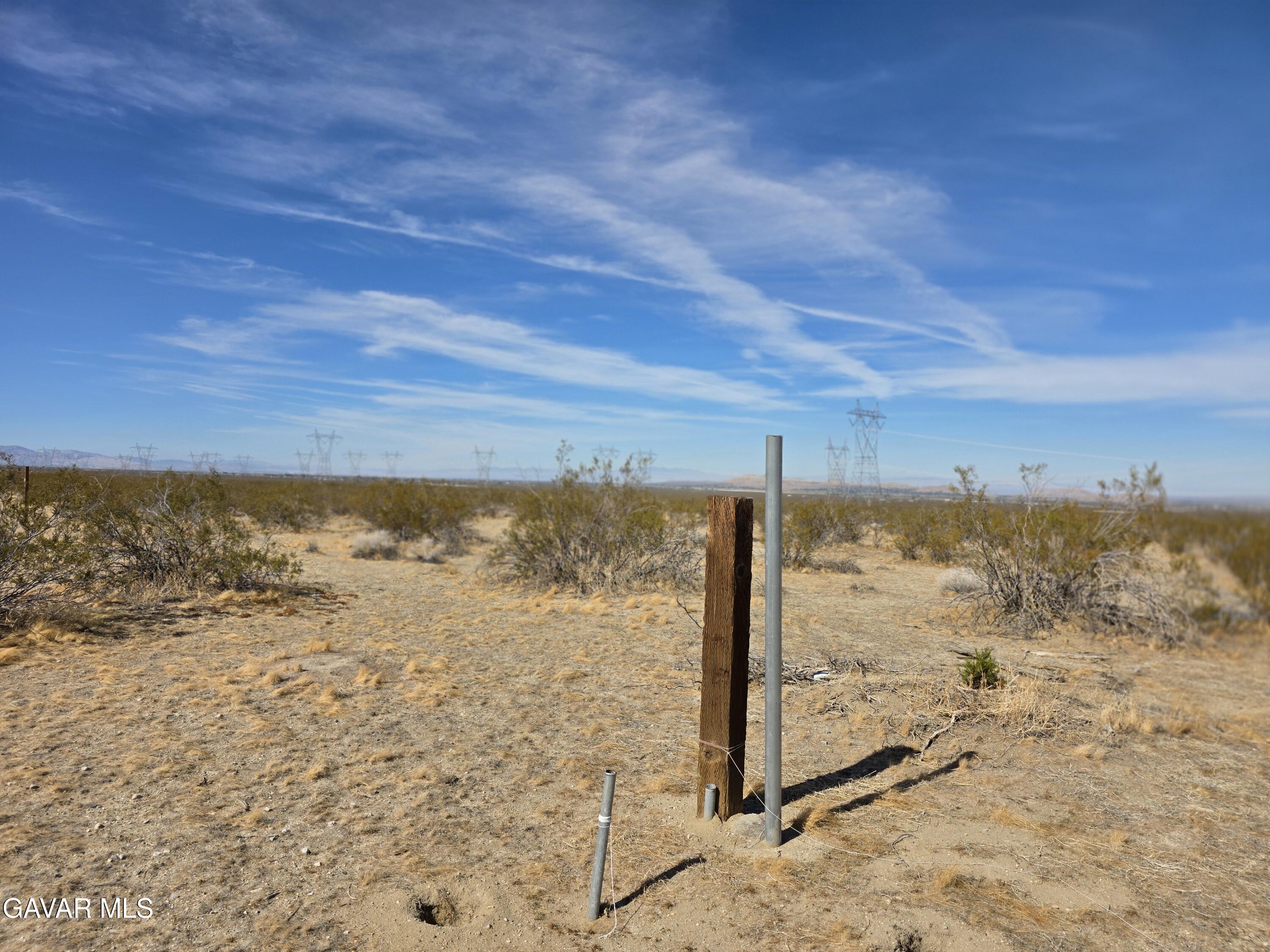 195 Vic Avenue Llano, CA 93544 - Photo 1 of 10 a view of ocean view
