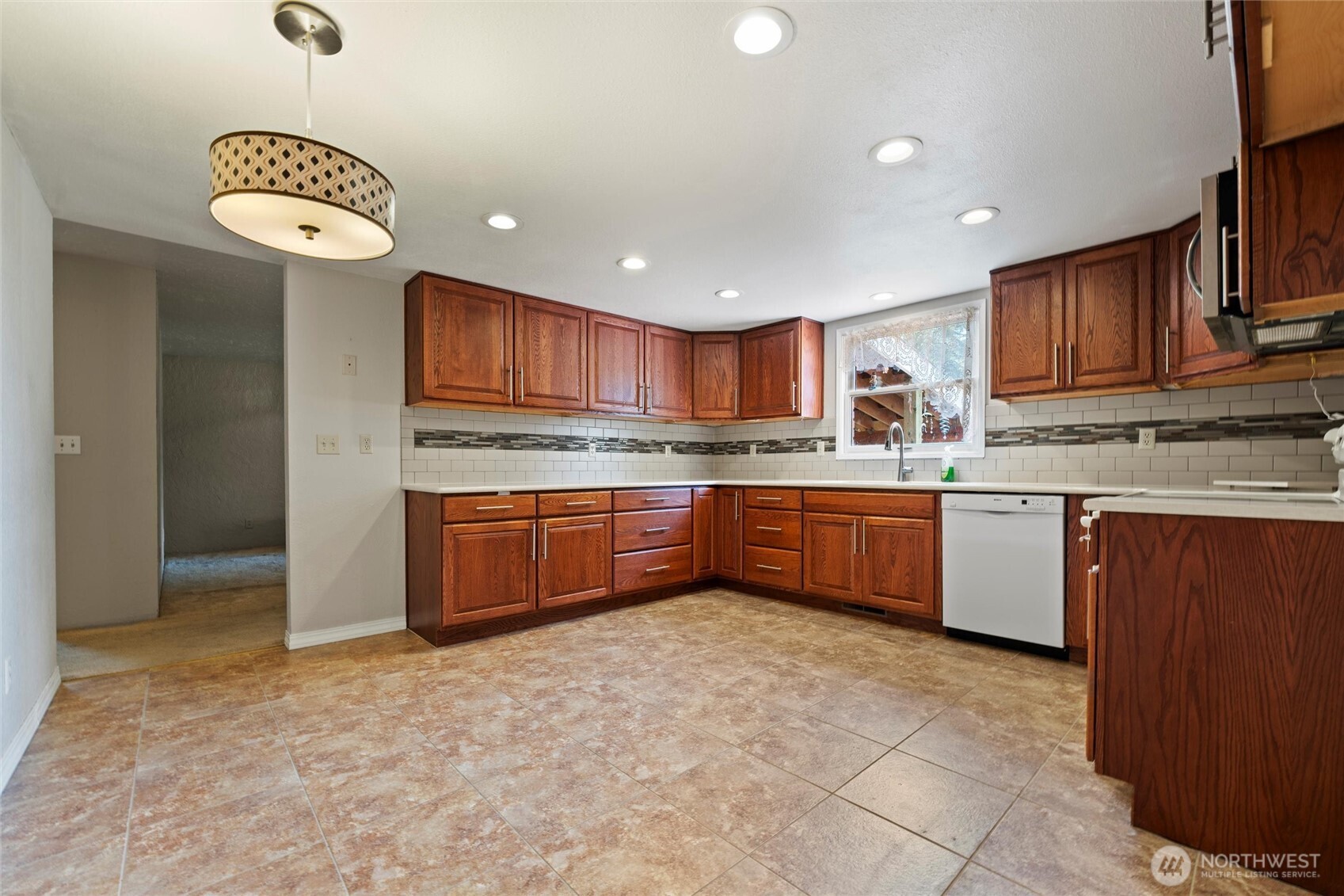 5207 Painted Hills Road Ephrata, WA 98823 - Photo 8 of 34