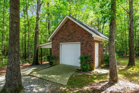 $675,000 | 3146 Beaver Dam Drive, Monroe, NC 28110