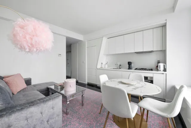 $926,000 | 123 Washington Street, Unit 41H | Financial District