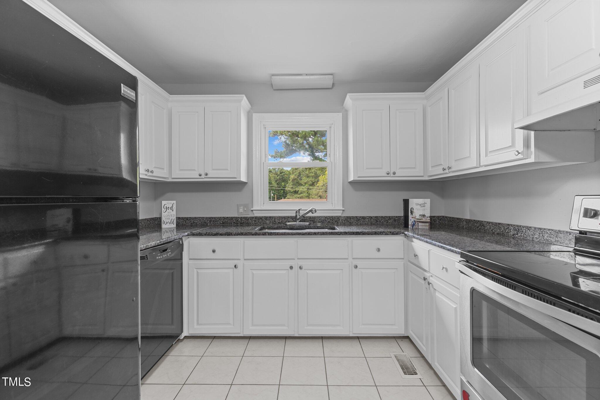 1305 Alpha Road Henderson, NC 27536 - Photo 14 of 38 14-web-or-mls-8Y3A6280