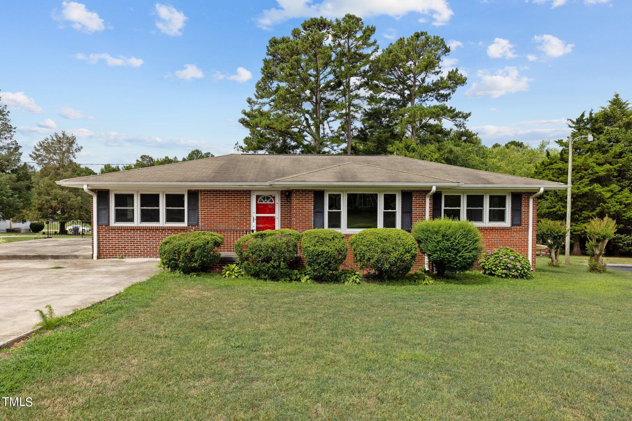 1305 Alpha Road Henderson, NC 27536 - Photo 2 of 38 2-web-or-mls-8Y3A6353